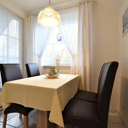 Haus Antje-kellenhusen Whg2 *